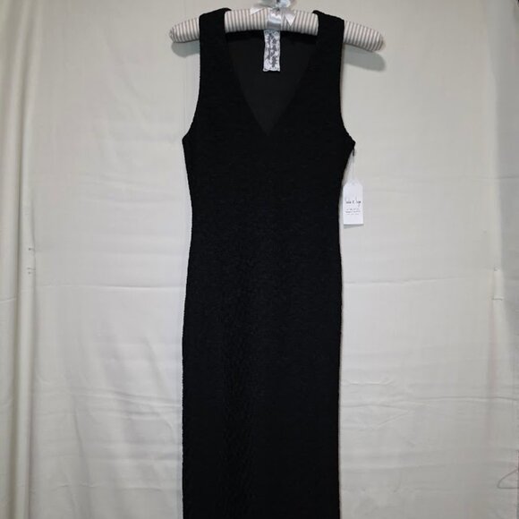 NWT Sadie & Sage Popcorn Maxi Dress w/ Slit Black S - Picture 1 of 12